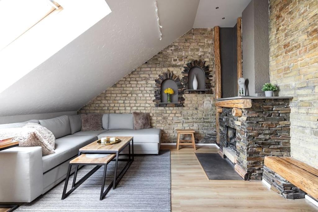 Luxury Apartment In Gediminas Avenue With Terrace Vilnius Exterior foto